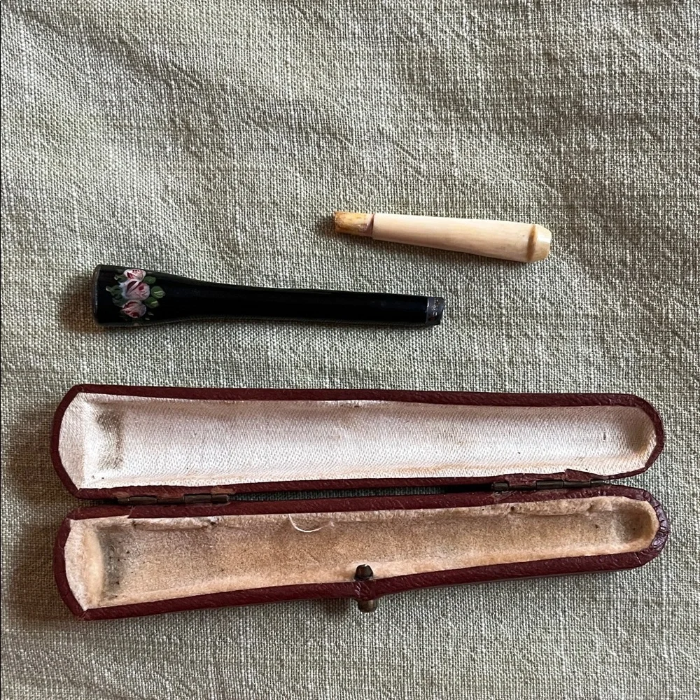 Vintage Cigarette Holder with Leather Case 1920-1930 Hand Painted Red Rose - Picture 7 of 13